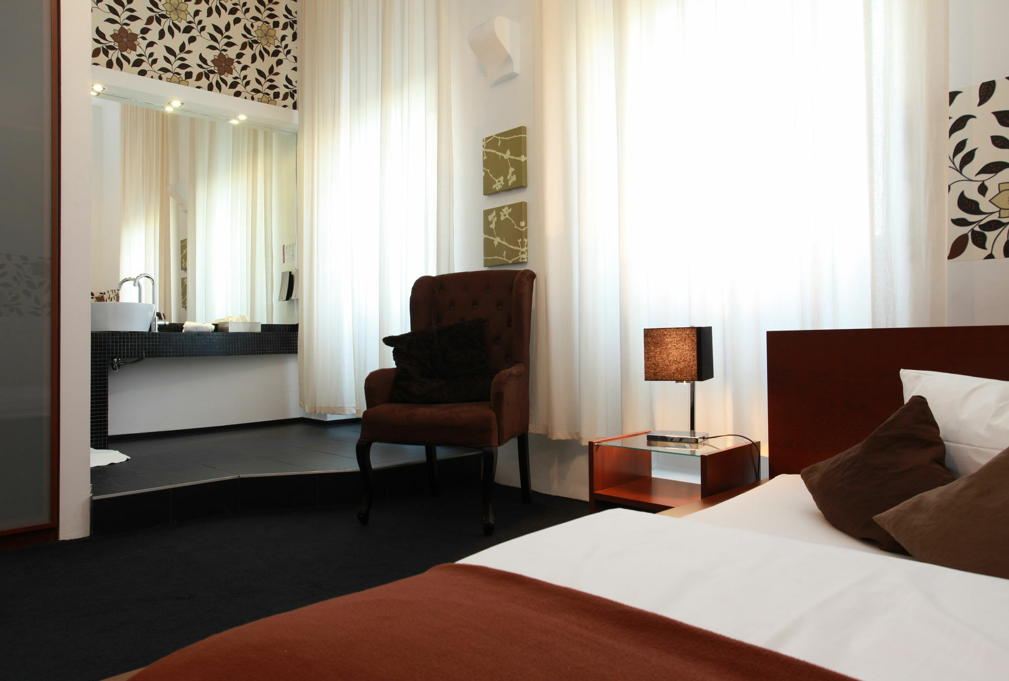 Amical Hotel Вупертал Екстериор снимка