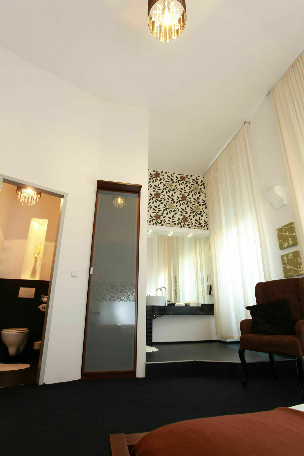Amical Hotel Вупертал Екстериор снимка